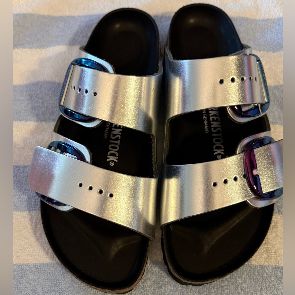NWOT Silver Birkenstock Big Buckle Size 41